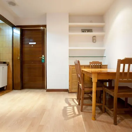 Apartamentos Goya 75-2