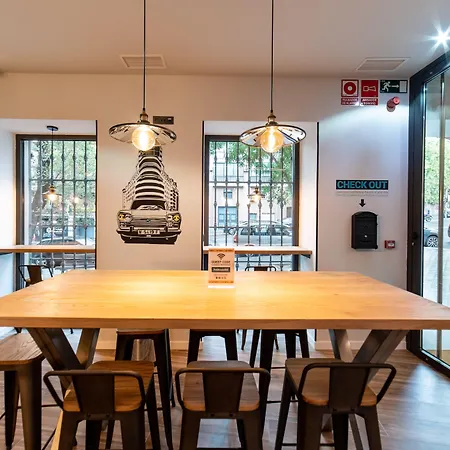 Petit Hostel La Latina (Adults Only)-3