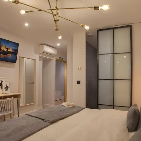 Suites You Soho-3