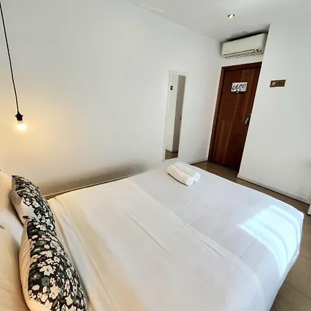 Ayz Javier Cabrini - Auto Check-In Property-3
