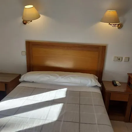 Hostal Rivera Atocha 79-2