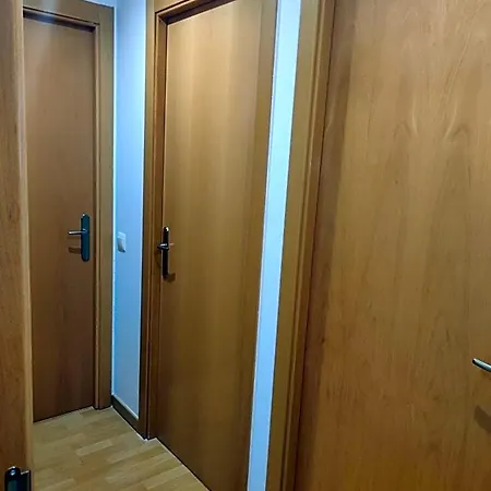 Fast Single Rooms-3