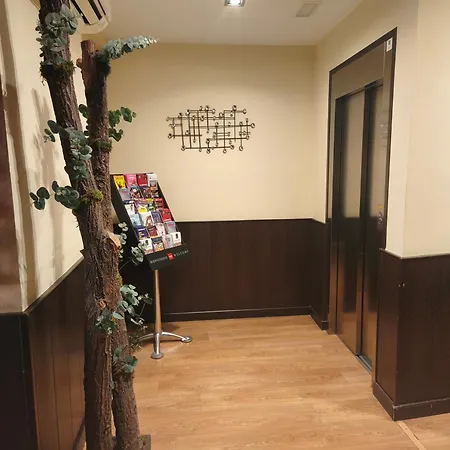 Hostal Avenida Barajas-3