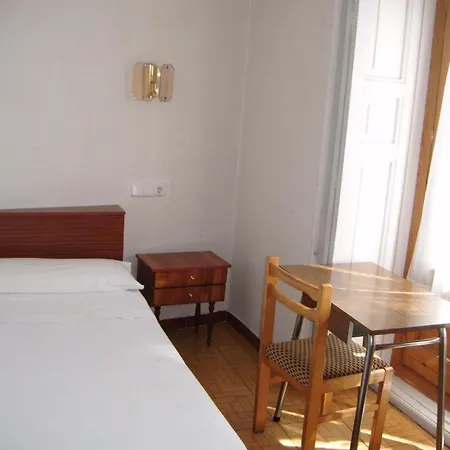 Hostal Tudescos-3