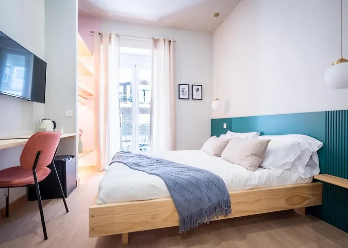 OLBLANC Plaza de España by Batuecas Madrid