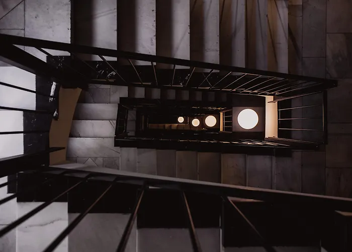 Room Select Sol Madrid