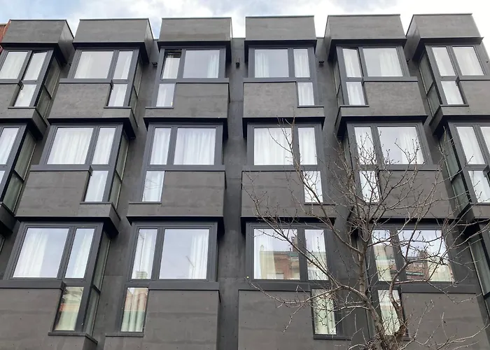 Feelathome Ventas Suites Madrid