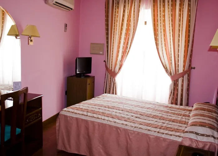 Hoteles Baratos MadridCentro Sol