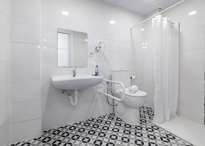 Ayz Ulises - Auto Check-In Property Madrid