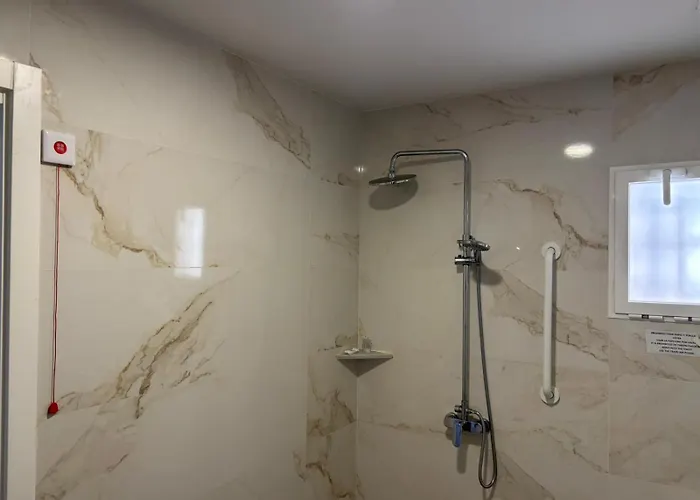 Hostal Golden 21*** Madrid