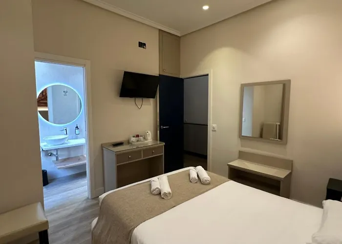 Hostal Atocha Almudena Martín Madrid