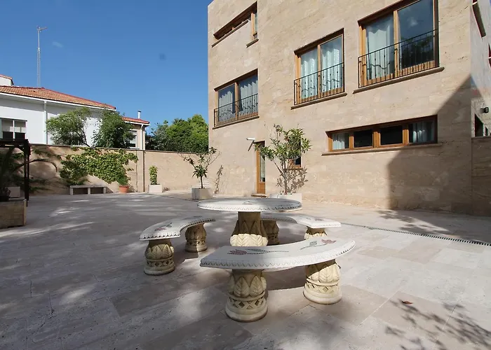Apartamentos Villablino Arturo Soria Madrid